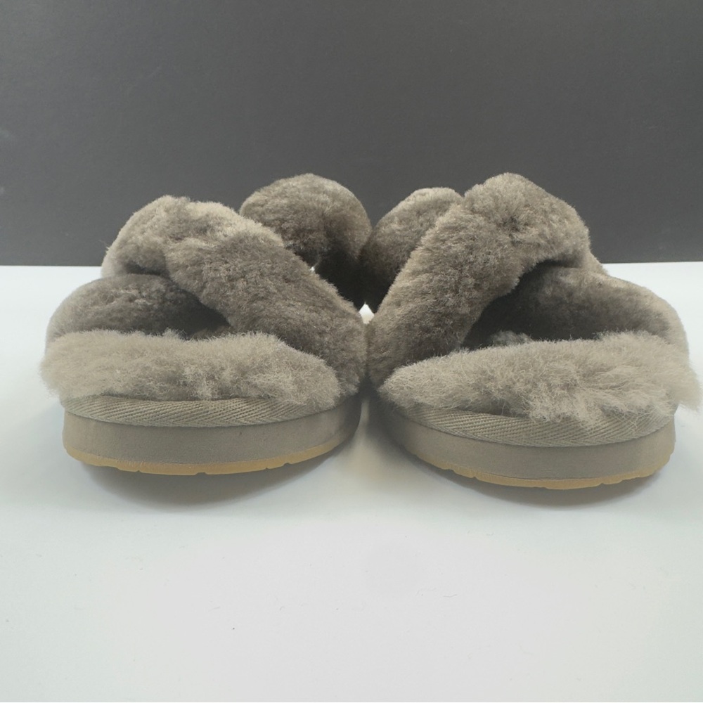 UGG Abela cris-cross grey furry sheepskin fluffy slippers sz 7 EUC - Picture 7 of 16